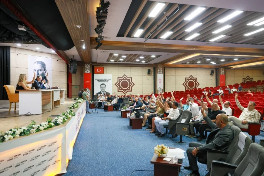 Yunusemre Belediye Meclisi Temmuz Toplantısında Orman Yangınları ve Sivas Katliamı Gündeme Geldi