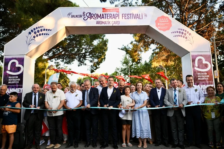Uluslararası 6. Balıkesir Aromaterapi Festivali'ne 100 bini aşkın ziyaretçi katıldı