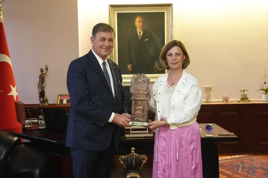 Cemil Tugay ve Ayşe Ünlüce Eskişehir’de bir araya geldi, şehircilik vurgusu öne çıktı