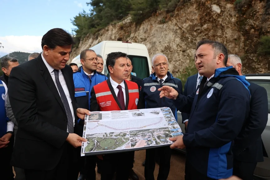 Ahmet Aras: “Tüm ilçelerde ulaşım yatırımlarımıza aynı titizlikle devam edeceğiz”