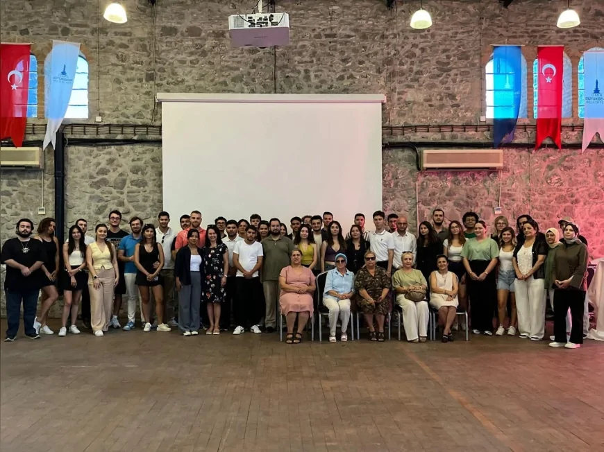 İzmir’de gençler “temiz enerji” için politika önerileri geliştirdi