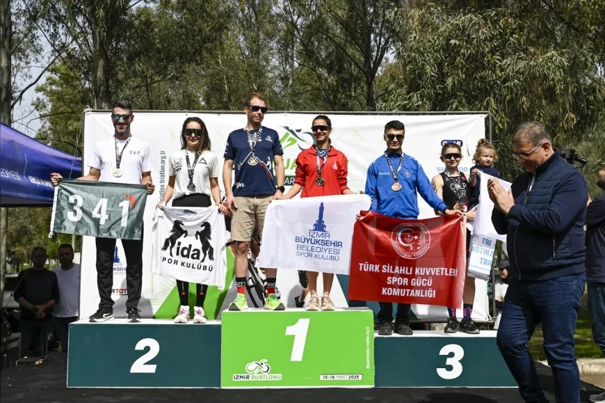 İzmir Büyükşehir Belediyesi Spor Kulübü triatlon branşında 2025 sezonuna damga vurdu