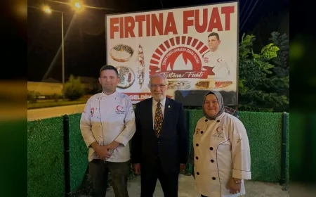 Saadet Partili Mehmet Karaman, Terme’nin ilk kadın pide ustası Çiler Kul’u ziyaret etti