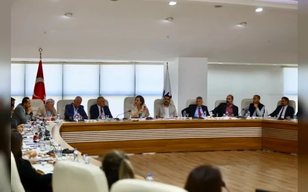 Karabağlar’da Bir İlk: “Atık Yönetimi ve Kaçak Döküm Sorunları Koordinasyon Toplantısı” Sürdürülebilir Çözümler İçin Başladı