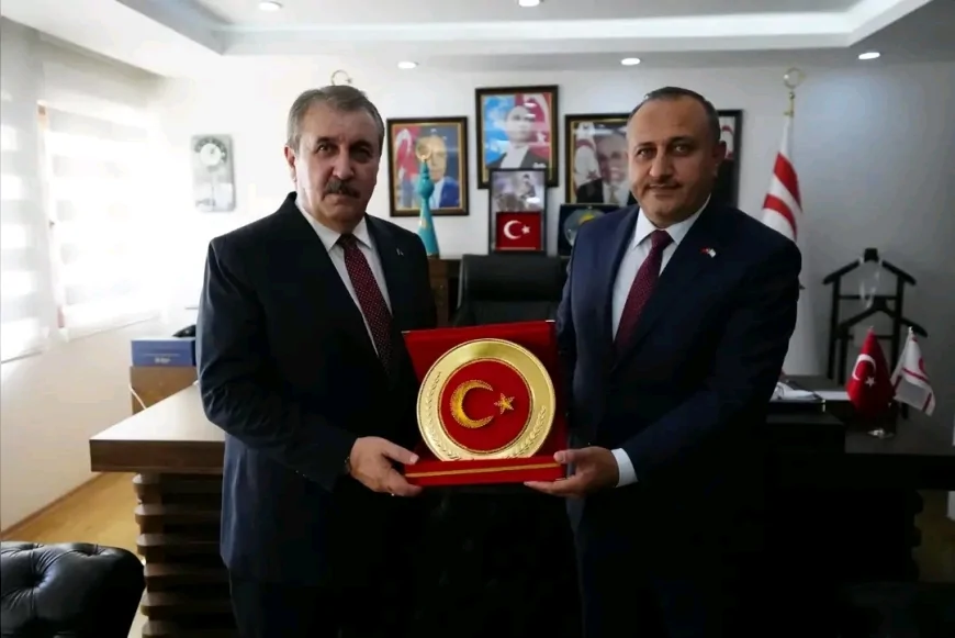 Mustafa Destici, KKTC Din İşleri Başkanı Hakan Moral ile Lefkoşa’da bir araya geldi