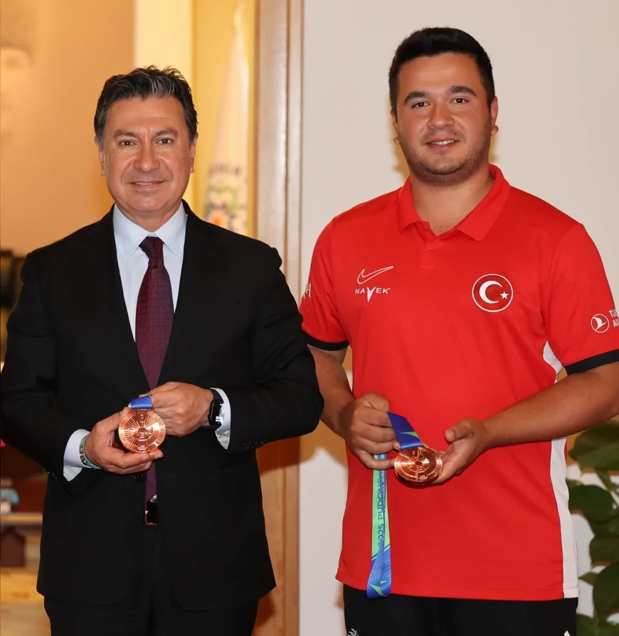 Yatağan’dan Nanjing’e Uzanan Zafer: Emircan Haney Dünya Okçuluk Şampiyonasında Altın Madalya Kazandı