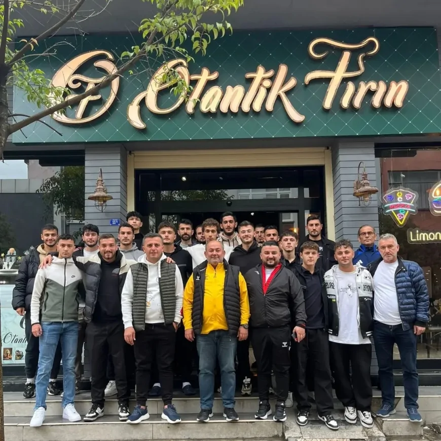 Termespor Yönetim Kurulu Üyesi Sedat Küçük, Otantik Fırın & Kafe’de Takımı Ağırladı