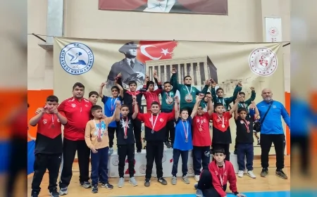 Yunusemre Belediyespor’dan Kuşadası’nda Madalya Yağmuru!