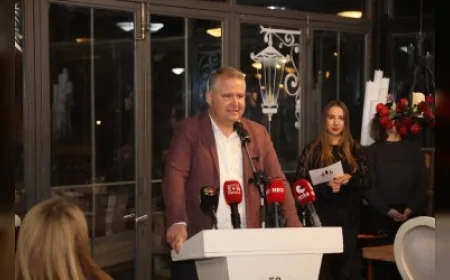 Urla’da Bin Yıllık Zeytin Kültürü Sanatla Buluşuyor ve Üç Günlük Uluslararası Festival Kentin Kültürel Mirasını Öne Çıkarıyor