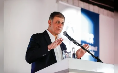 İzmir Büyükşehir Belediye Başkanı Cemil Tugay’dan TCDD’ye İZBAN çağrısı: “Ray kirasını kaldırın 90 dakikayı hemen geri getireyim”