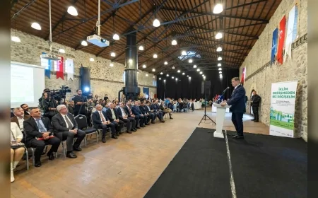 İzmir Büyükşehir Belediye Başkanı Cemil Tugay: “Geleceği bekleyen değil geleceği planlayan ve inşa eden bir şehir olmak zorundayız”