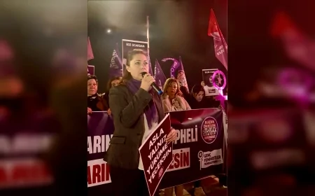 İzmir Büyükşehir Belediyesi CHP Meclis Üyesi Seyhan Müşerref Kuralı: “Kadınların yaşam hakkı için mücadelede omuz omuza yürüyeceğiz”