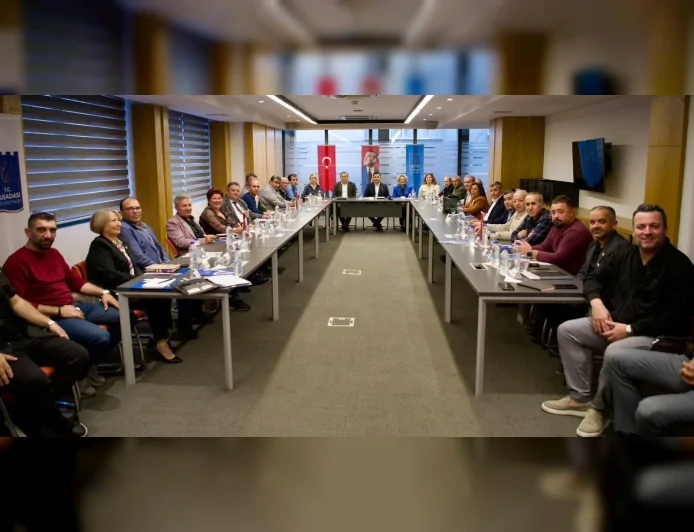 Naldöken Mahallesi Ayakta: “Naldöken Çöplük Olmasın” Eyleminde Tepkiler Büyüyor