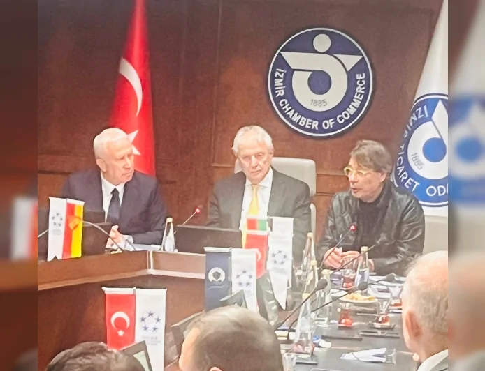 İzmir’de Düzenlenen 2025 Danışma Kurulu Toplantısında “Spor Kulüpleri Kent Ekonomisinin Lokomotifi Olabilir” Vurgusu Öne Çıktı