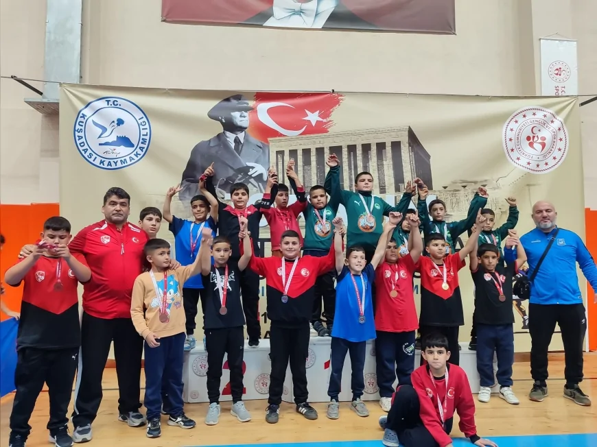 Yunusemre Belediyespor’dan Kuşadası’nda Madalya Yağmuru!