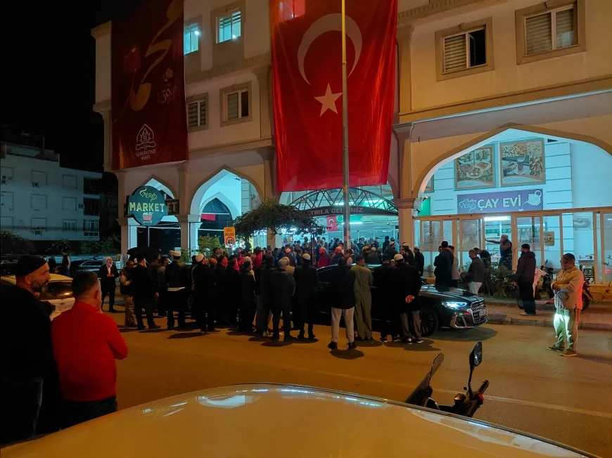 Antalya Semerkand Kültür Merkezinde Şeyh Seyyid Muhammed Mübarek Elhüseyni’nin Katılımıyla Manevi Buluşma Yoğun İlgi Gördü