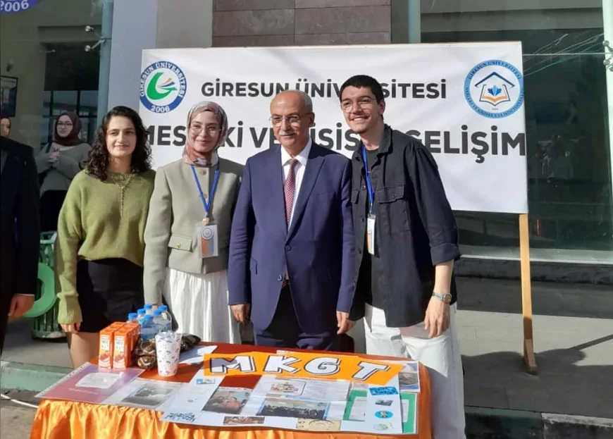 Mesleki ve Kişisel Gelişim Topluluğu Standına Yoğun İlgi