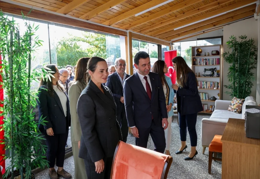 Bayraklı Belediyesi Bahar Evi’ni Manavkuyu’da Hizmete Açtı: Yaş Almış Bireyler İçin Güvenli ve Samimi Sosyal Yaşam Alanı Sunuluyor