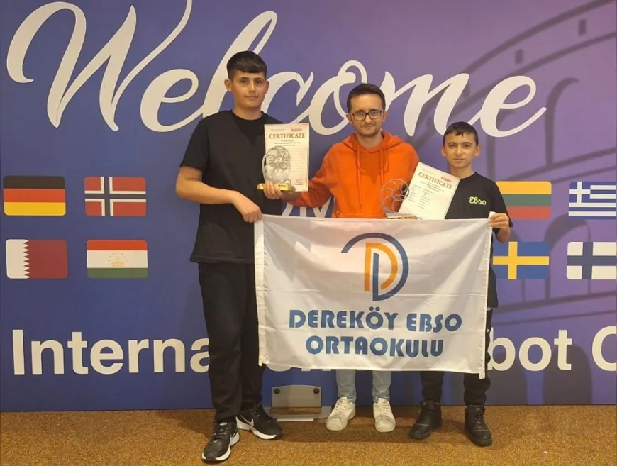 İzmir Bergama Dereköy EBSO Ortaokulu Roma’daki Fibonacci Dünya Şampiyonası’nda İki Kategoride Dünya İkinciliği Elde Etti