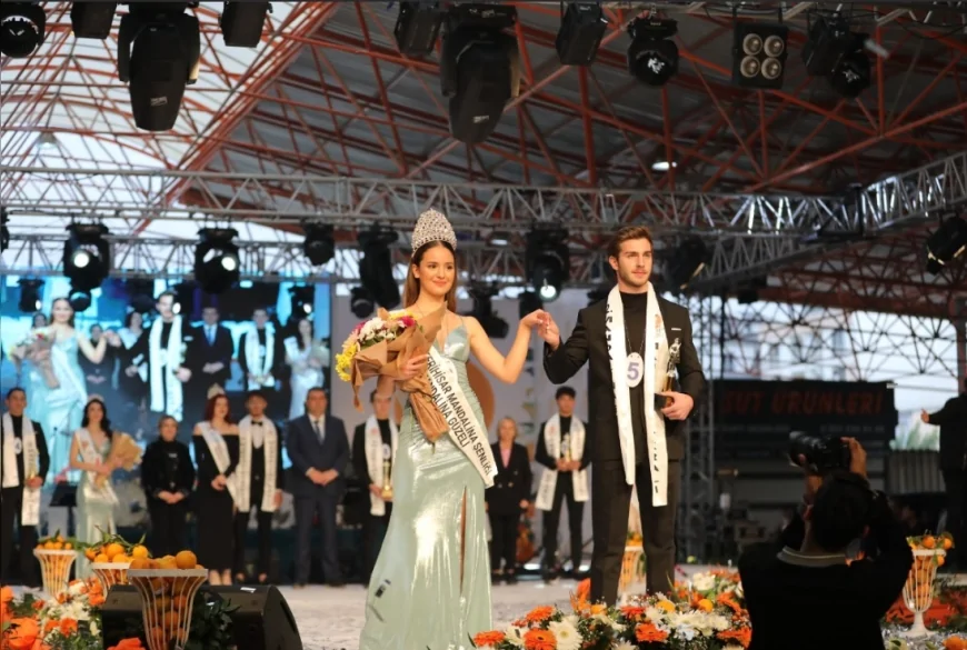 Seferihisar’da 25’inci Mandalina Şenliği 7 Aralık’ta Başlıyor: Turuncu Gelenek Kortejle İlçeye Yayılacak