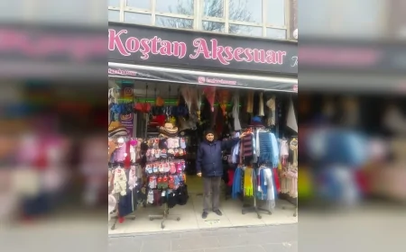 Mamak Dikimevi’nde 15 Yıldır Hizmet Veren Kerim Kostan Aksesuar Şal Şapka Eldiven Bere ve Gözlük Ürünlerini 150 Liradan Başlayan Fiyatlarla Sunuyor