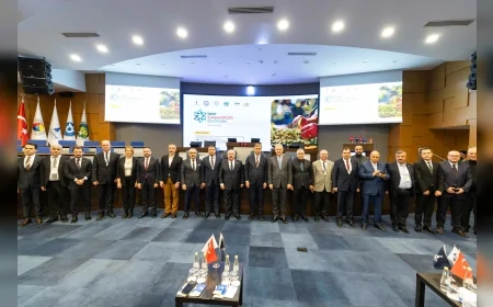 İzmir Büyükşehir Belediye Başkanı Dr. Cemil Tugay: “Kooperatiflerle birlikte olursak İzmir’i dünya çapında örnek bir şehir yaparız”