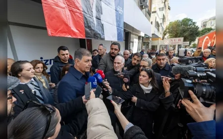 İzmir Büyükşehir Belediye Başkanı Cemil Tugay: “Halkın gerçek sorunları konuşulmalı, siyaset polemikle yürütülmemeli”