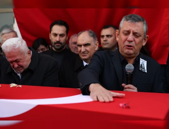 Şehzadeler Belediye Başkanı Gülşah Durbay Manisa’da Gözyaşlarıyla Son Yolculuğuna Uğurlandı