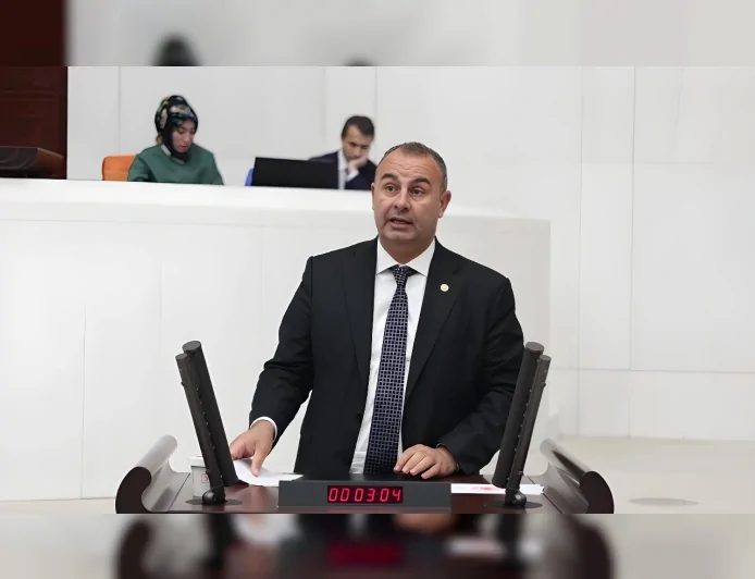 CHP İzmir Milletvekili Ednan Arslan’dan Milli Eğitim Bakanı Yusuf Tekin’e İzmir yanıtı: “Okulların tüm sorumluluğu Bakanlığın görevidir