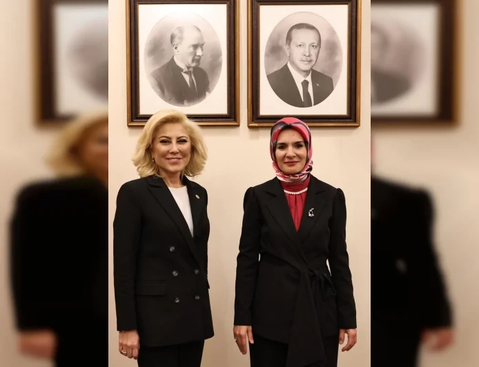 AK Parti İzmir Milletvekili Şebnem Bursalı: “İzmir’de Aile ve Sosyal Hizmetler İçin 107 Personel Alımı Yapılacak”