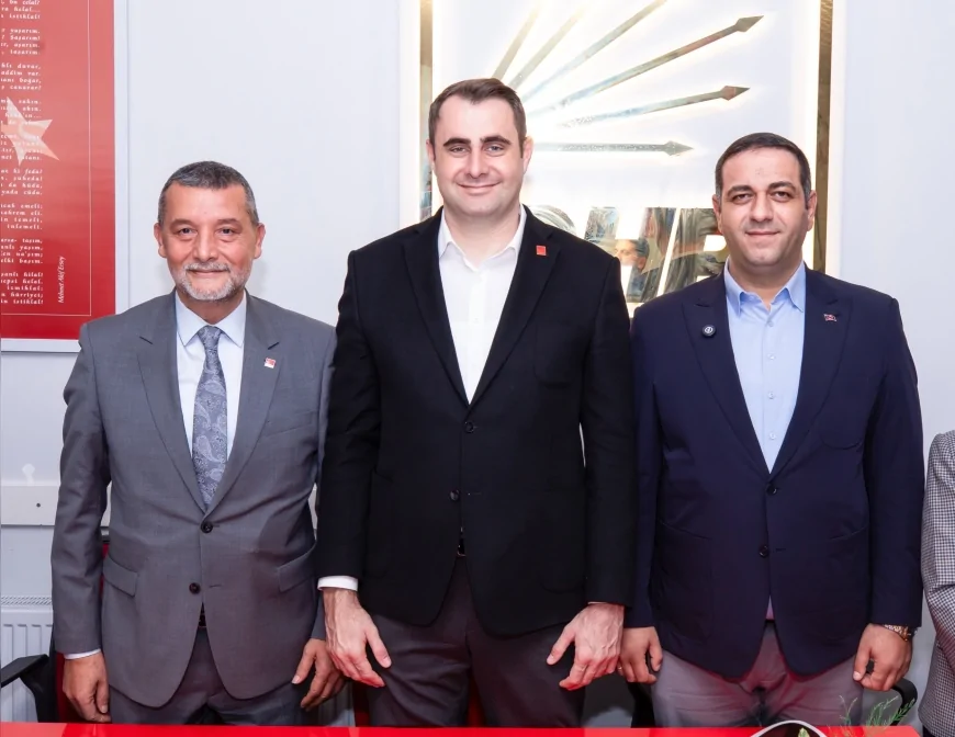 CHP İzmir İl Başkanı Çağatay Güç Narlıdere ziyaretinde “Yeni dönemi halkın talepleri belirleyecek” dedi