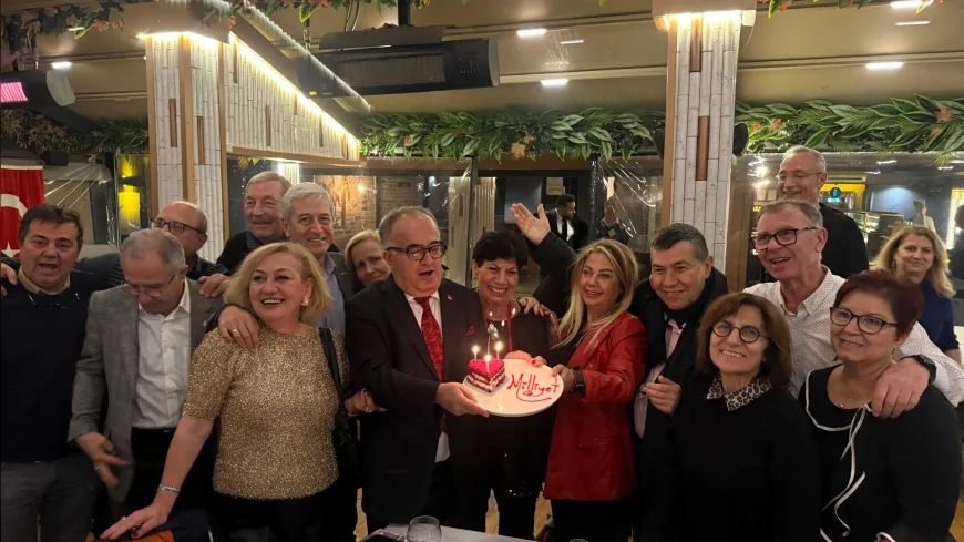 Milliyet Gazetesi İzmir Bürosu’nun Yarım Asırlık İsimleri Kordon’da Buluştu: “Son Dakika Değil, Ömürlük Dostluk”