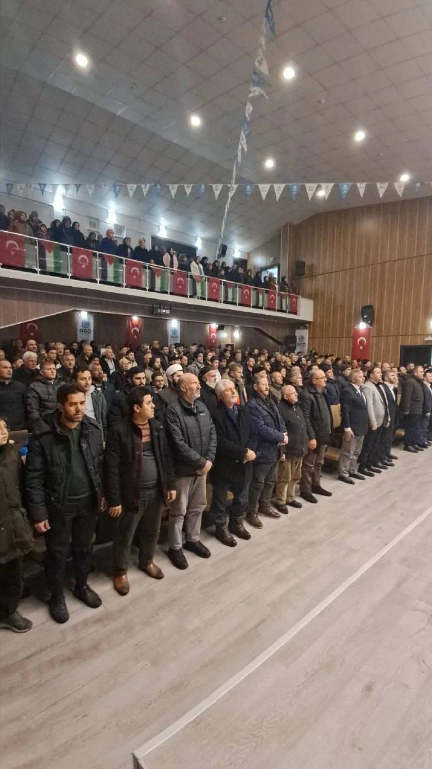 Anadolu Gençlik Derneği Terme Temsilciliği’nden Mekke'nin Fethi Gecesi Buluşması Yoğun Katılımla Gerçekleşti