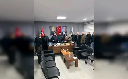 Sevim Karamollaoğlu Ziyaretçilerini Ağırlamaya Devam Ediyor