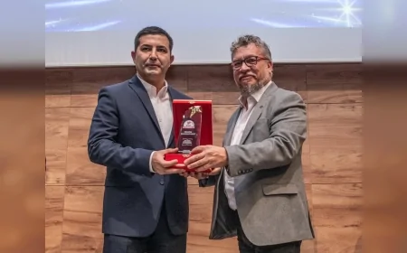 Ege Gazeteciler Federasyonu Değerlendirmesiyle Kuşadası Belediye Başkanı Ömer Günel 2025’in En Başarılı İlçe Belediye Başkanı Seçildi