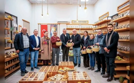 Bornova’da Onarıcı Tarım İçin Üniversite ve Yerel Yönetim Buluştu Güçlü İş Birliği Mesajı Verildi