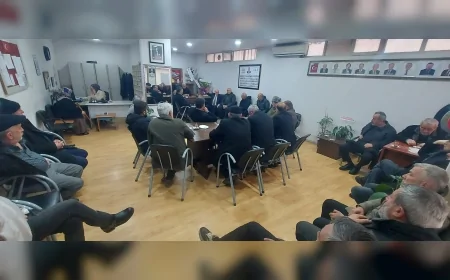 Terme Belediye Başkanı Şenol Kul Terme Muhtarlar Derneği Ziyaretinde: “Muhtarlarımızla Sürekli İstişare Halindeyiz”