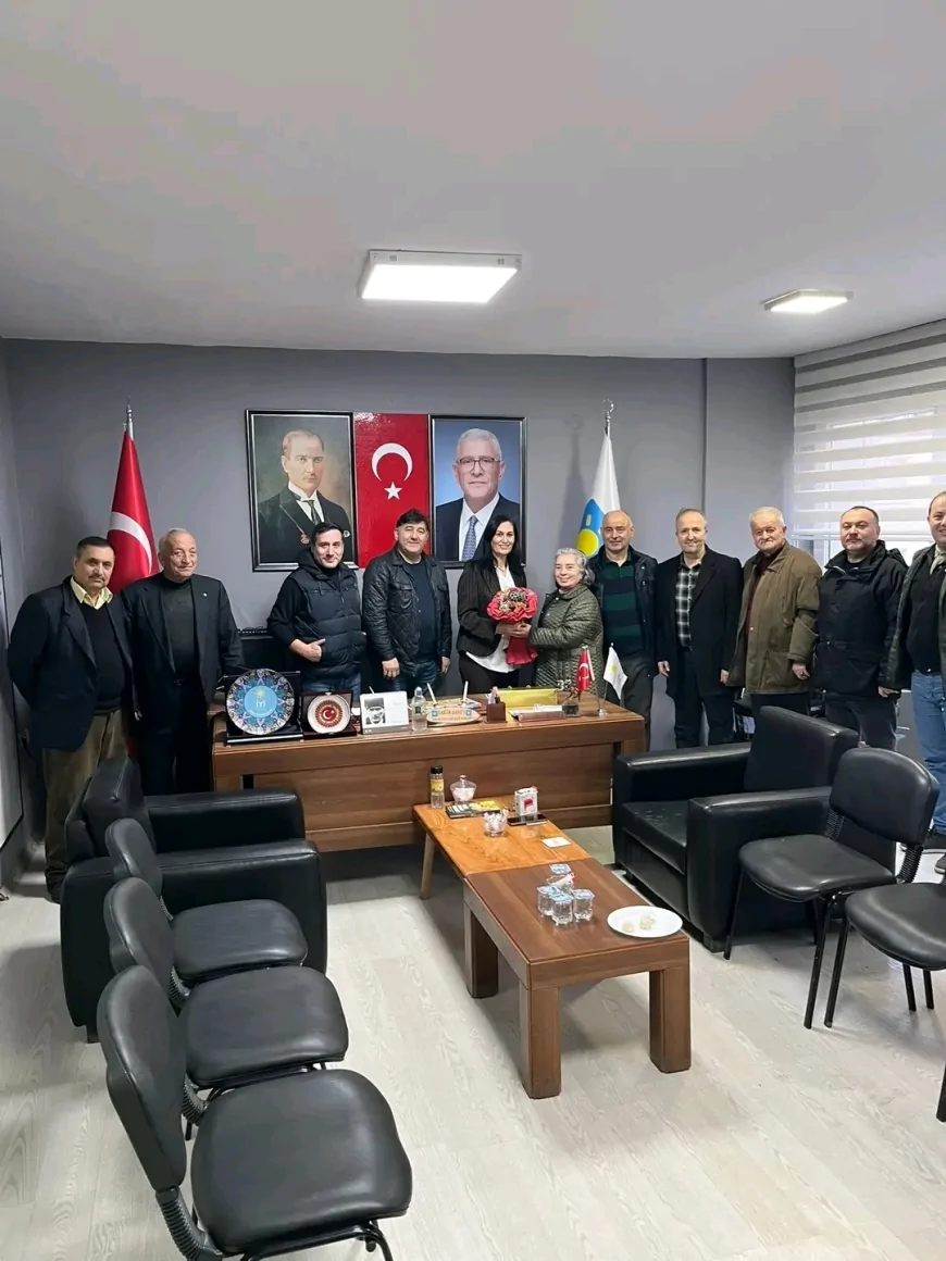 Sevim Karamollaoğlu Ziyaretçilerini Ağırlamaya Devam Ediyor