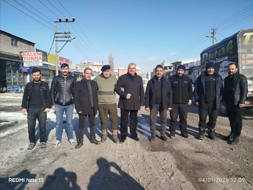 Erzurum Yakutiye Oto Sanayi Sitesinde Kar Temizliği Yapıldı: Yollar Yeniden Ulaşıma Açıldı