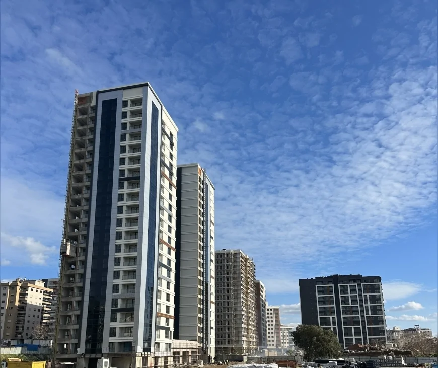 İzmir Büyükşehir Belediyesi güvenli kent hedefiyle kentsel dönüşümde 6 bin 346 bağımsız bölümün inşasını sürdürüyor