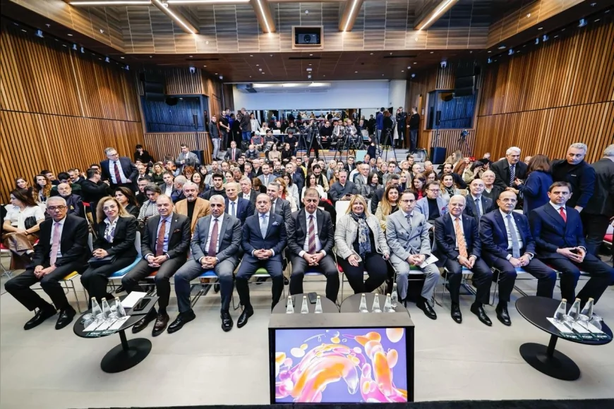 İzmir Büyükşehir Belediye Başkanı Dr. Cemil Tugay: “Su krizi ortak akıl ve planlı politikalarla çözülebilir”