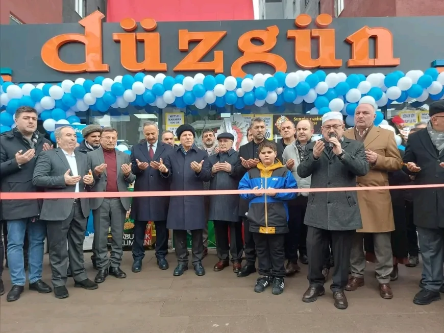 Düzgün Marketler 25’nci Şubesini Erzurum Yıldızkent’te Törenle Hizmete Açtı