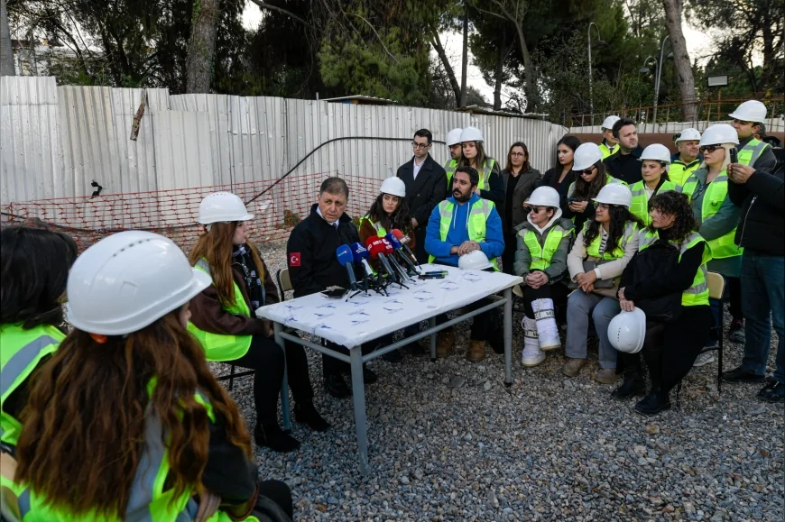 İzmir Büyükşehir Belediye Başkanı Cemil Tugay: “Bekleyen altyapı kredilerinin onaylanmaması İzmir’in canını yakıyor”
