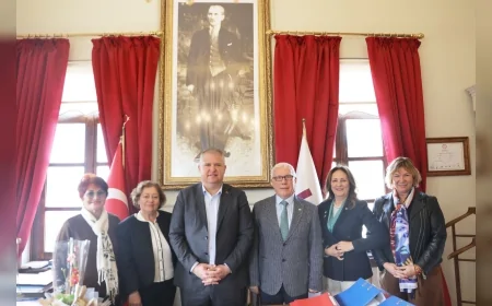 Urla’da Zeytin Koleksiyon Bahçesi İçin İş Birliği Protokolü İmzalandı: “Bu Bahçe Gelecek Kuşaklara Bilinç Mirasıdır”