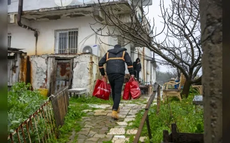 Güzelbahçe Belediye Başkanı Mustafa Günay: “350 Aileye 3 Milyon Liralık Ramazan Desteğini Kapılarına Kadar Ulaştırdık”