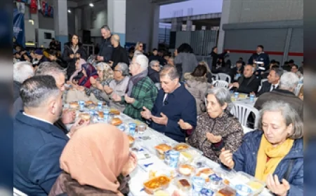 İzmir Büyükşehir Belediye Başkanı Dr. Cemil Tugay: “Ülkemizi sıkıntılardan çıkarmanın tek yolu çalışmak”