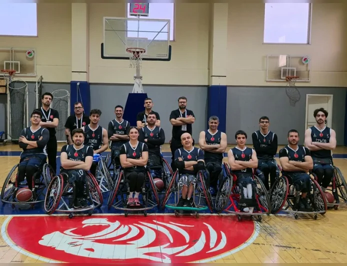 İzmir Büyükşehir Belediyesi Tekerlekli Sandalye Basketbol Takımı Antalya Deplasmanında Farklı Kazandı