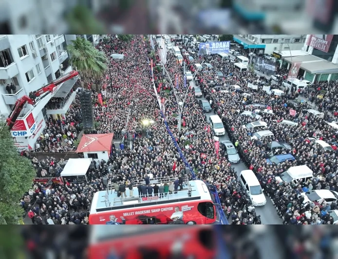 Adana Büyükşehir Belediye Başkanı Zeydan Karalar 212 Gün Sonra Özgürlükte Adana On Binlerle Kucaklaştı