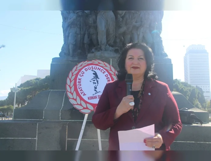 Atatürkçü Düşünce Derneği Konak Şubesi Genel Kurulu Tamamlandı: Başkanlığa Pelin Uğur Seçildi