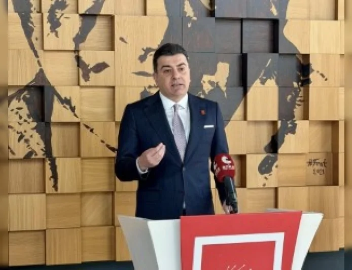 Cumhuriyet Halk Partisi Parti Sözcüsü Zeynel Emre: “Kötü yönetimin sonuçları halkımızın sırtına yükleniyor”